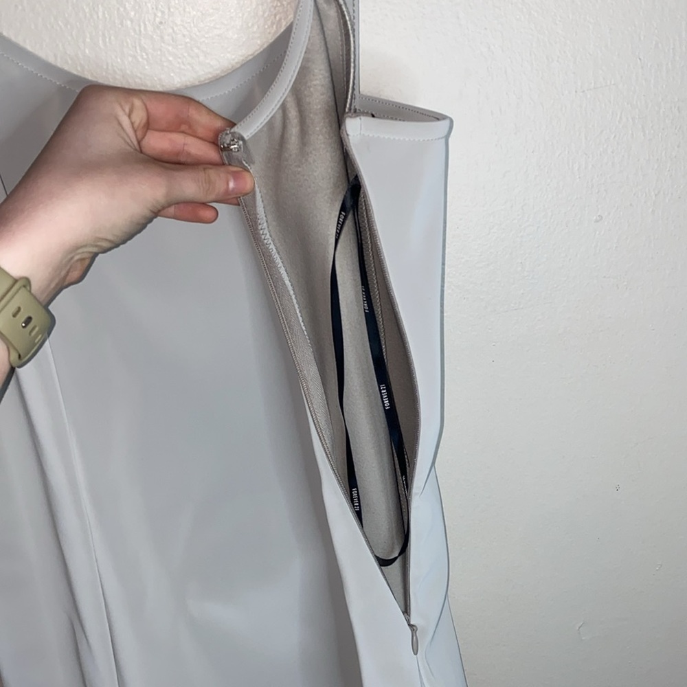 🪿Adorable NWT grey reflective fleece lined body-con slimming dress! - Picture 4 of 10